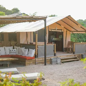 Lodge Ayana, Saint-Maximin